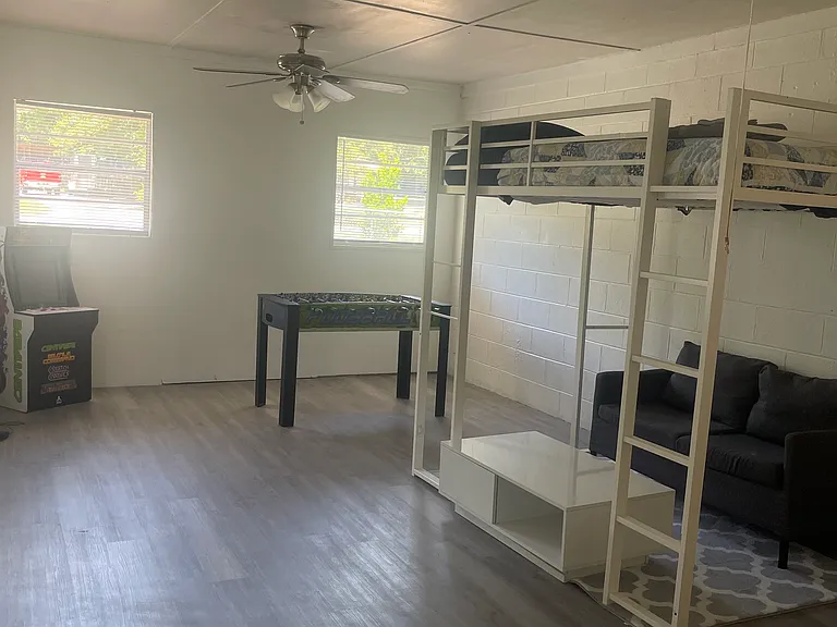 819 Shannon St — Photo 2