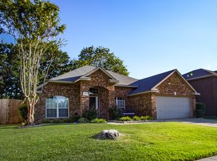 2208 Acorn Bnd, Denton, TX 76210