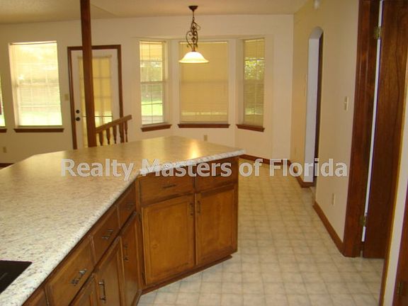 5th image of 417 Pheasant Ct