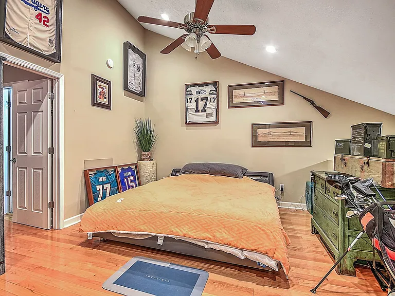 780 Hamilton Rd #F8 — Photo 7
