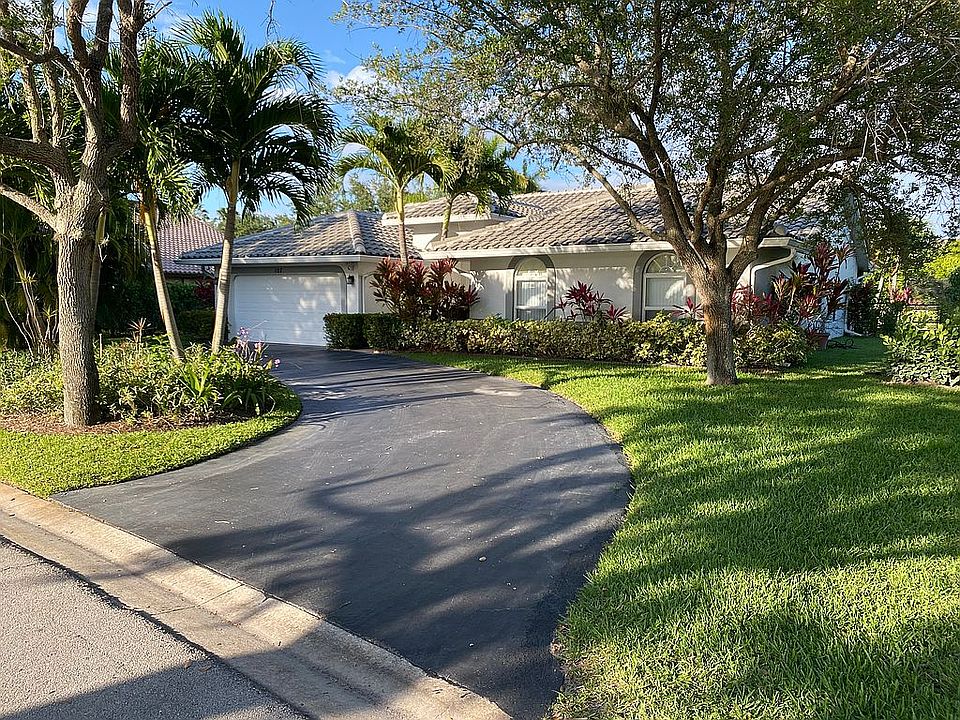 1st image of 127 SW 120th Ln