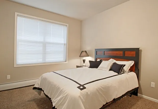 Brookledge Apartments — Photo 13