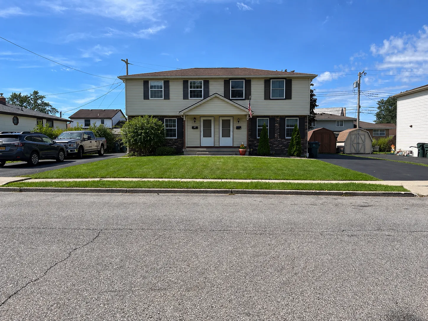 3 bed, 1.5 bath, 1300 sqft, $1,850 — Photo 1