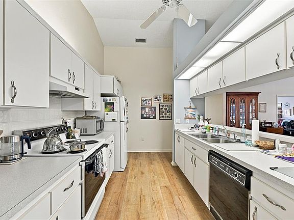 3rd image of 8657 CYPRESS LAKES BOULEVARD