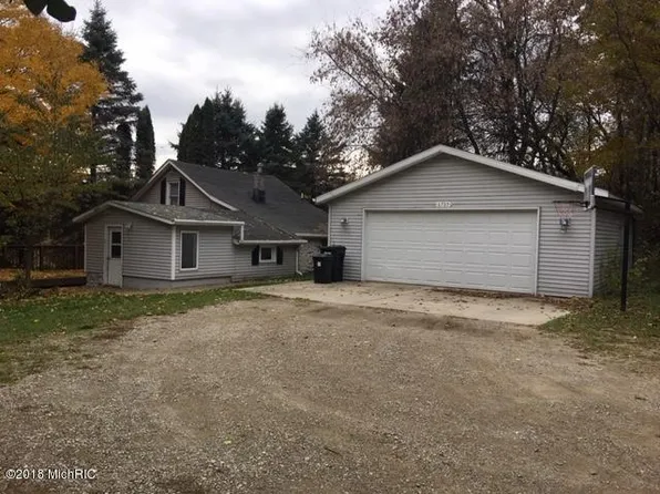 6707 Lessiter Ave NE, Belding, MI 48809