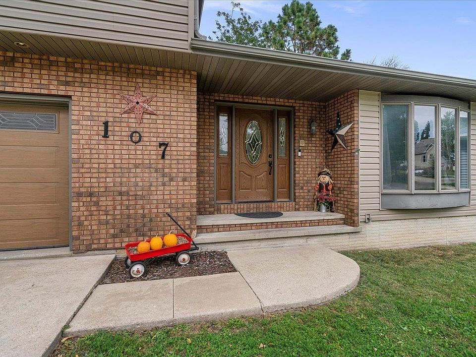 107 W Williams St, Dunkerton, IA 50626 Zillow