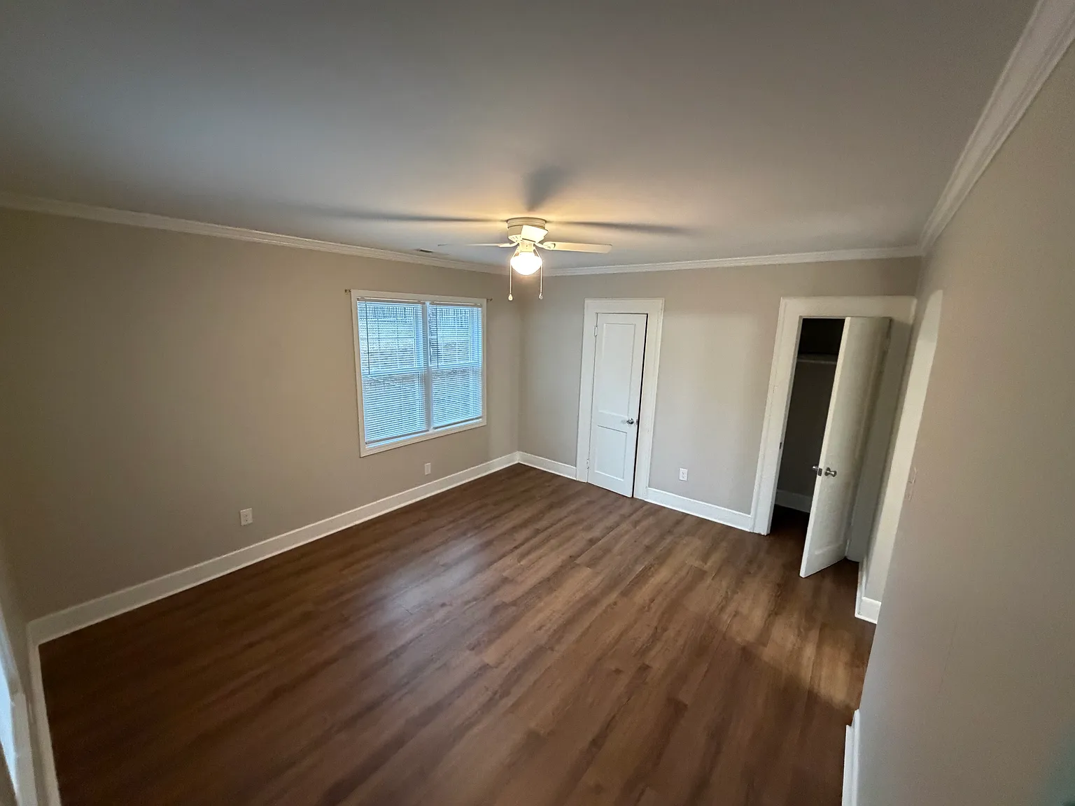 1 bed, 714 sqft, $1,300 — Photo 4