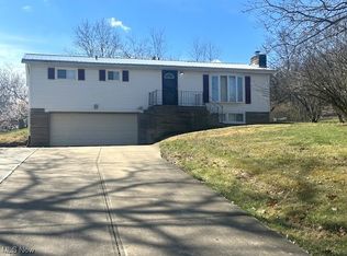 25 W Overlook Dr, Zanesville, OH 43701