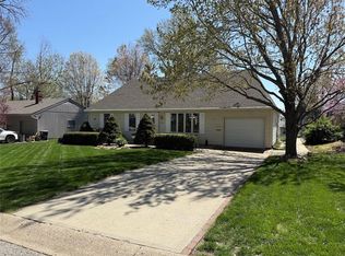 3707 NE 49th Ter, Kansas City, MO 64119