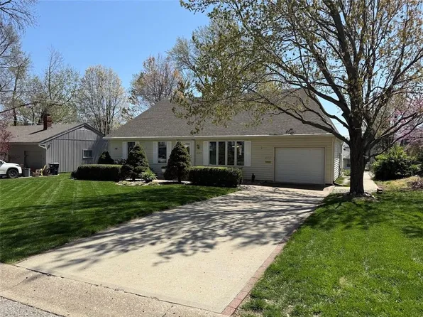 3707 NE 49th Ter, Kansas City, MO 64119