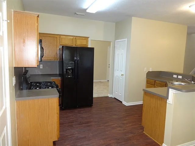 5211 Sherilynn Dr — Photo 2