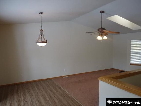 4th image of 120 Wild Rose Ln