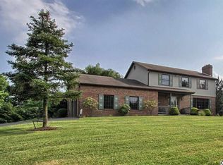 36 Hoover Rd, Carlisle, PA 17015