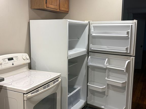5th image of 510 Bellevue Ave Unit 2