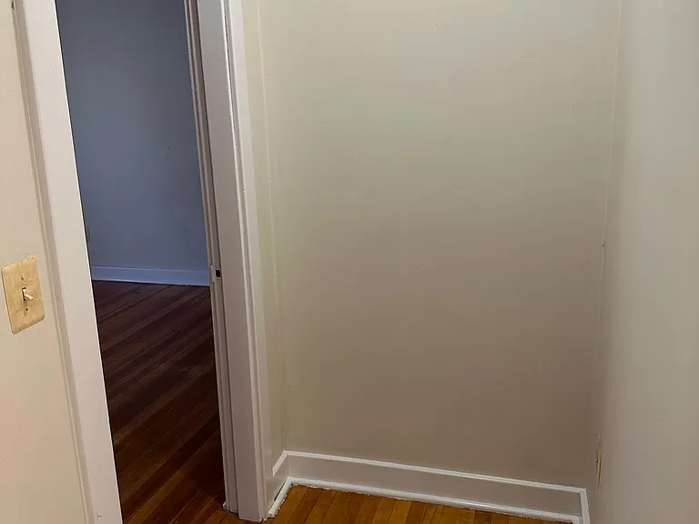 222 Clarendon St — Photo 8