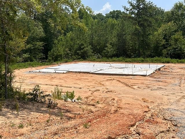 1st image of 884 Lee Road 126