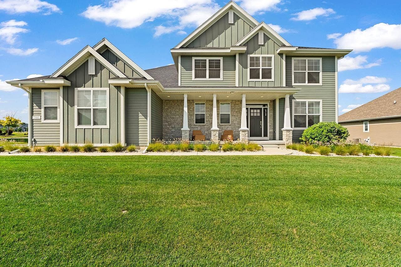 7940 West Mourning Dove LANE, Mequon, WI 53097 MLS 1842525 Zillow