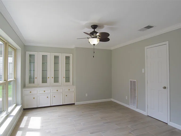 3406 Deerwood Ln — Photo 24