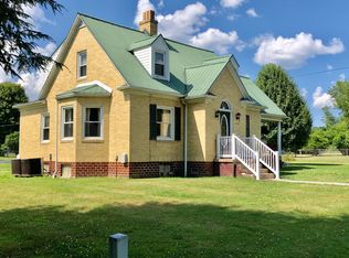 11629 Pine Camp Rd, Coeburn, VA 24230