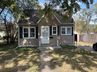 511 Ricker St, Waterloo, IA 50703