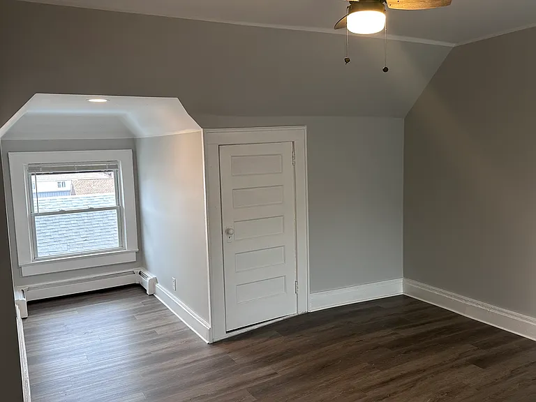 15 Malone Ave #3 — Photo 5