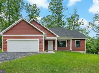 183 Silage Ln, Berkeley Springs, WV 25411