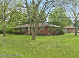 5120 Wardcliff Dr, East Lansing, MI 48823