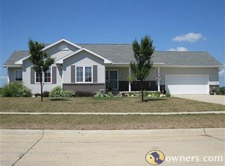 200 Whitetail Rdg, Hudson, IA 50643