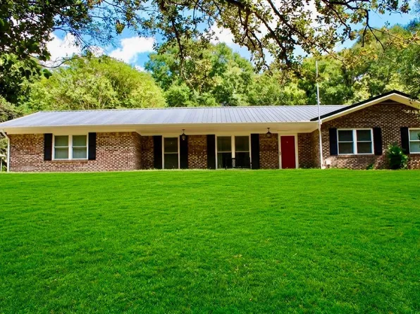 5919 Pine Forest Dr, Crestview, FL 32539