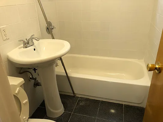 Rented by Michael Palmieri, LREB | media 26