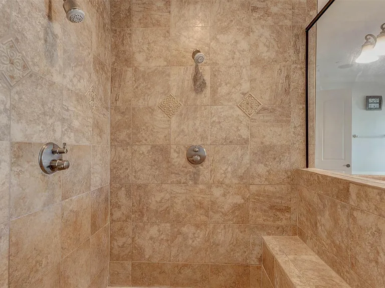 5410 Valerie St — Photo 26