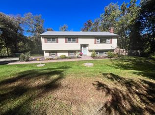 9 Birch Rd, Danbury, CT 06811