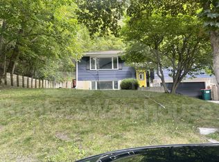 1025 11th St SW, Rochester, MN 55902