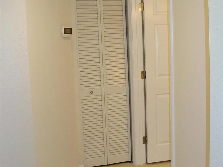 4235 S 57th Ave #102E — Photo 13