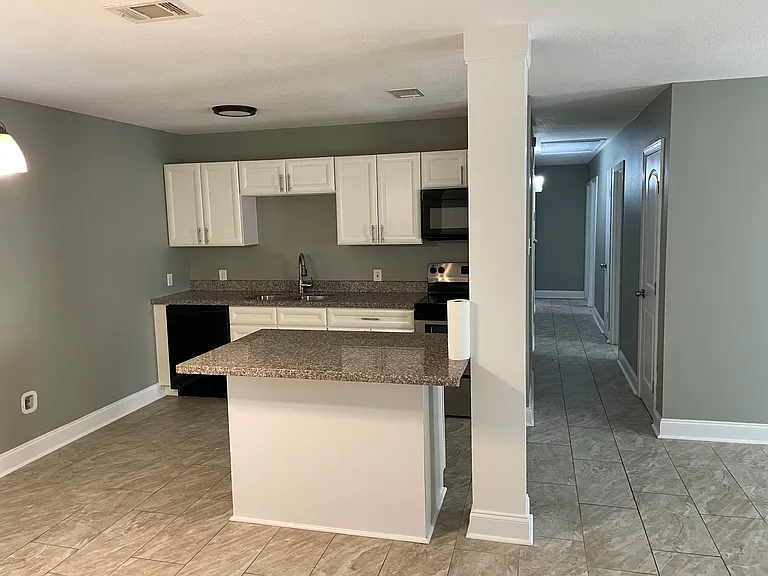 2764 Colony Ct — Photo 3