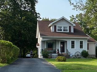 9507 Pinnacle Rd, Sauquoit, NY 13456