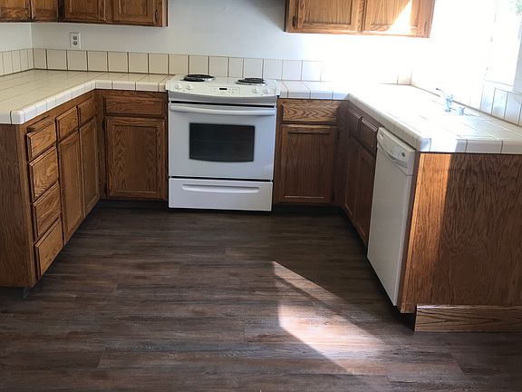 Kitchen and dining nook