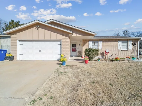 606 E Toledo Pl, Broken Arrow, OK 74012