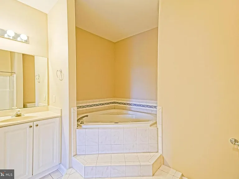 34383 Summerlyn Dr #111 — Photo 8