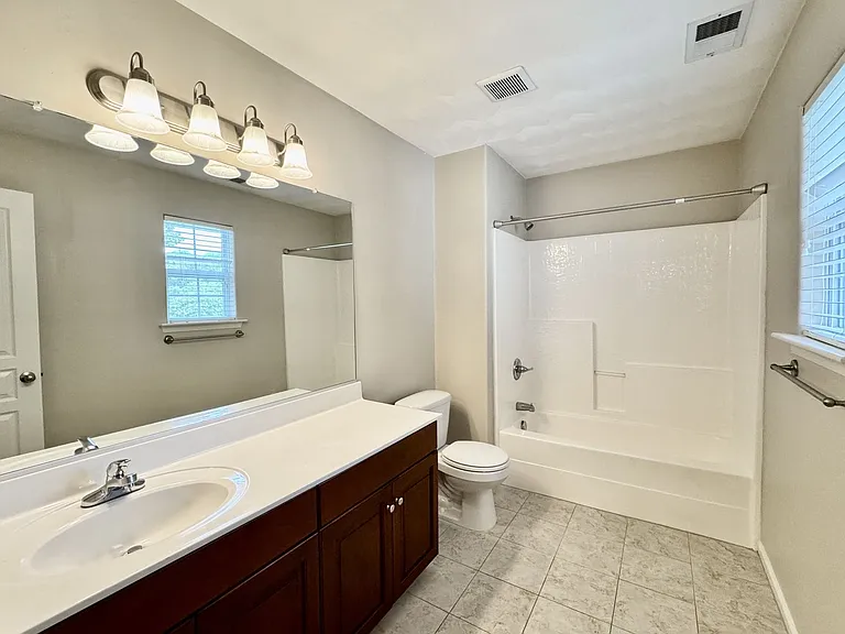 1116 Front St — Photo 41