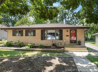 363 Marion Ave, Glen Ellyn, IL 60137