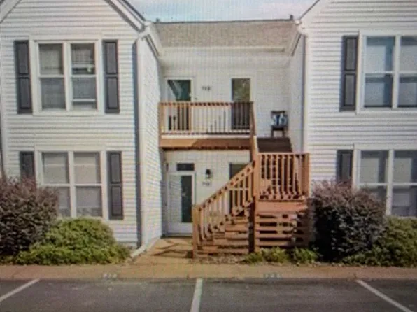 722 Ironwood Dr, Yorktown, VA 23693