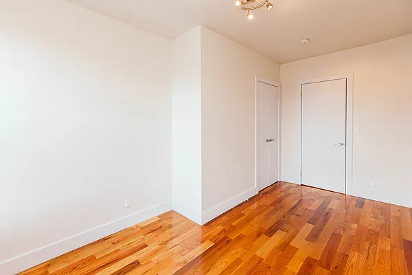 Rented by Nooklyn NYC LLC | media 20