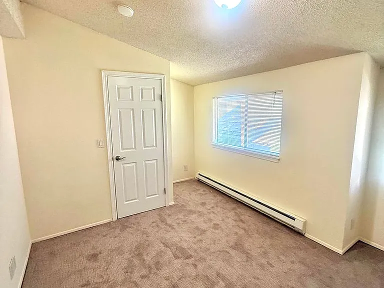 4259 8th Ave NE #3 — Photo 19