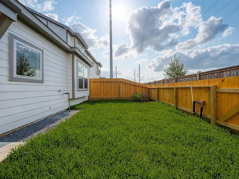 27966 Western Creek Ct — Photo 46