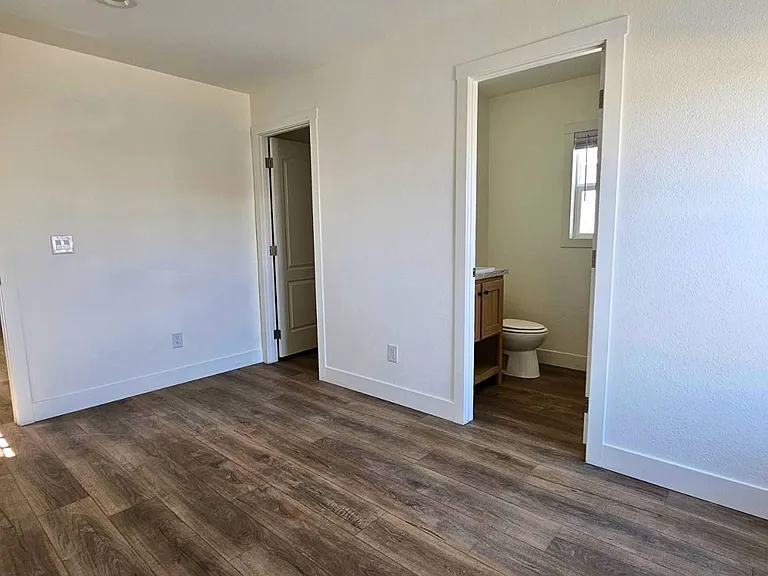 1409 N French St #28 — Photo 10