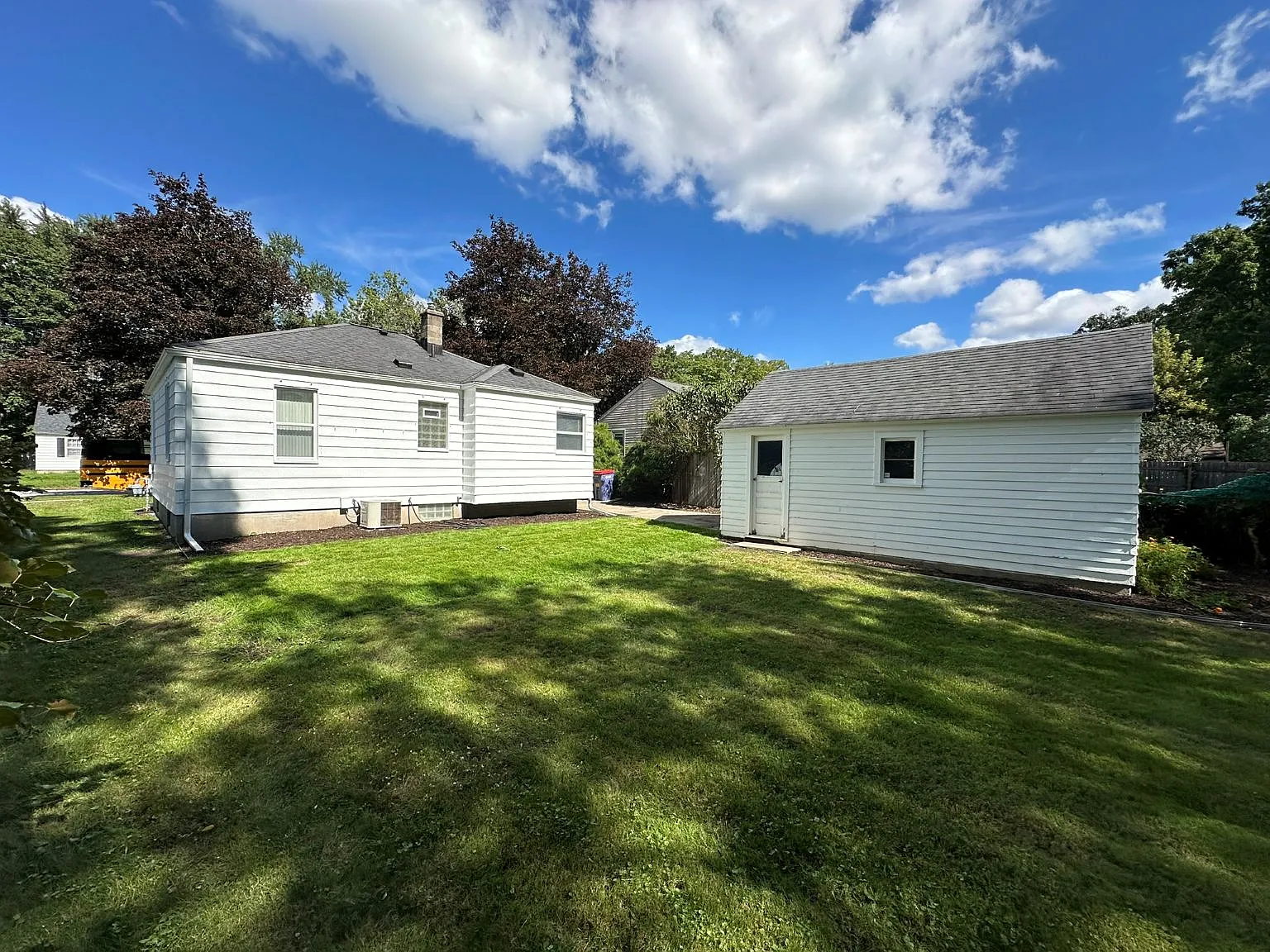 2 bed, 785 sqft, $1,850 — Photo 3