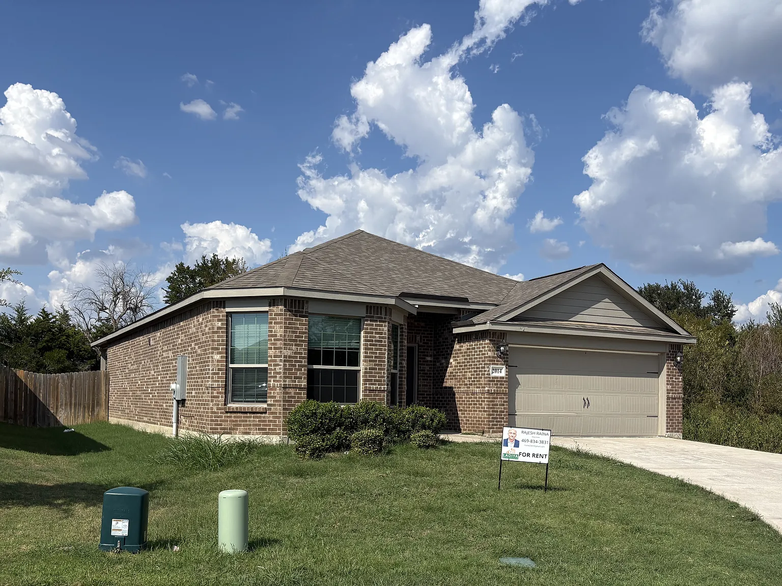 2014 Sandalwood Way — Photo 2