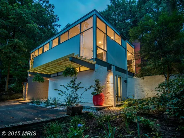 3025 Arizona Ave NW, Washington, DC 20016