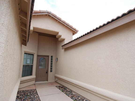 2nd image of 3749 Barraco Dr